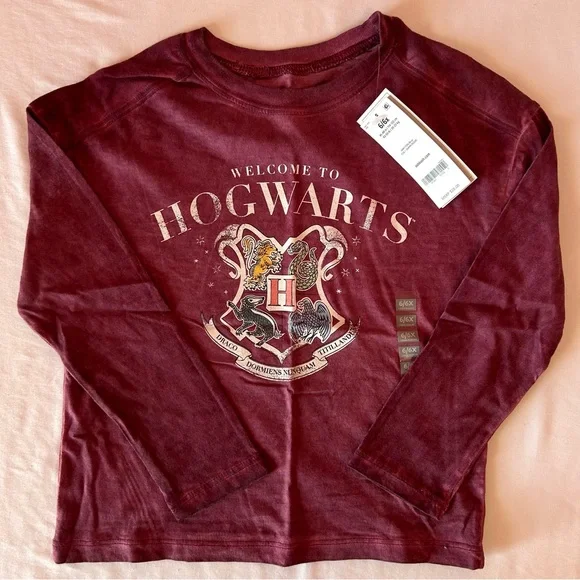 NWT Hogwarts Harry Potter Maroon Kids Shirt - Picture 1 of 3